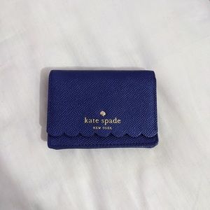 Kate Spade darla scalloped hem wallet w/ keychain